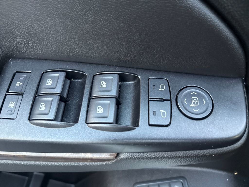 Used 2019 Chevrolet Tahoe LT image 33