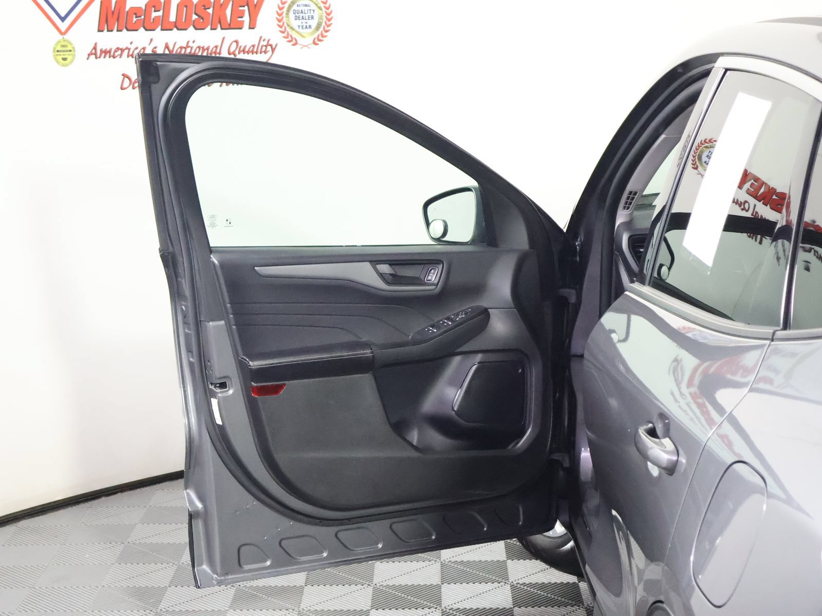 Used 2024 Ford Escape Active FWD image 24