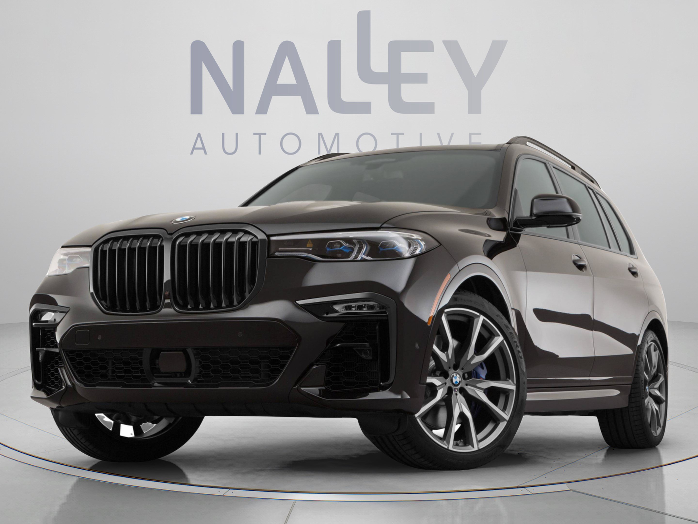 Used 2022 BMW X7 M50i w/ Dynamic Handling Package AWD/4WD image 10