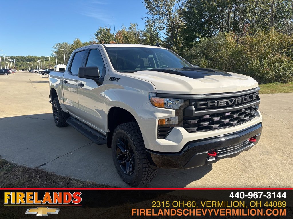 New 2026 Chevrolet Silverado 1500 Custom Trail Boss w/ LPO, Dark Essentials Package image 11
