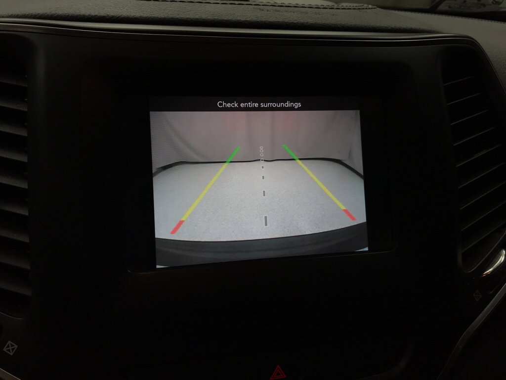 Used 2019 Jeep Cherokee Latitude w/ Cold Weather Group image 13