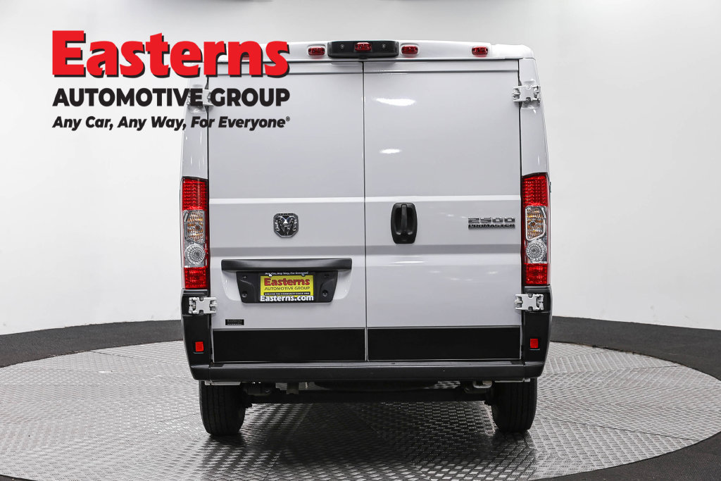 Used 2025 RAM ProMaster 2500 w/ Convenience Group FWD image 7