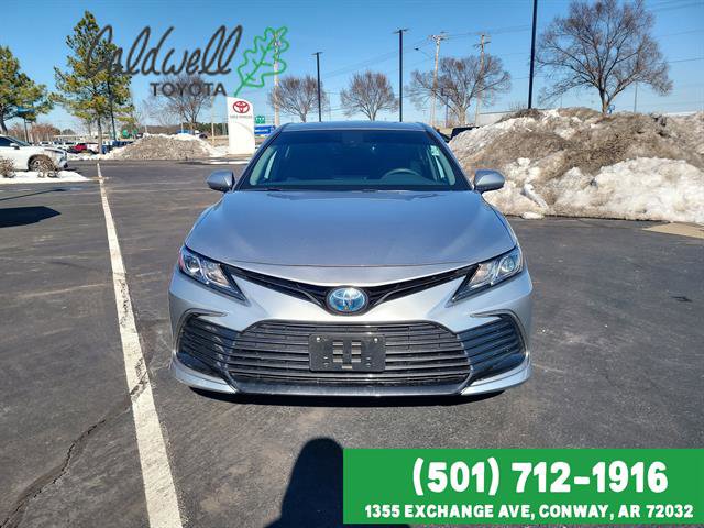Used 2022 Toyota Camry LE image 2