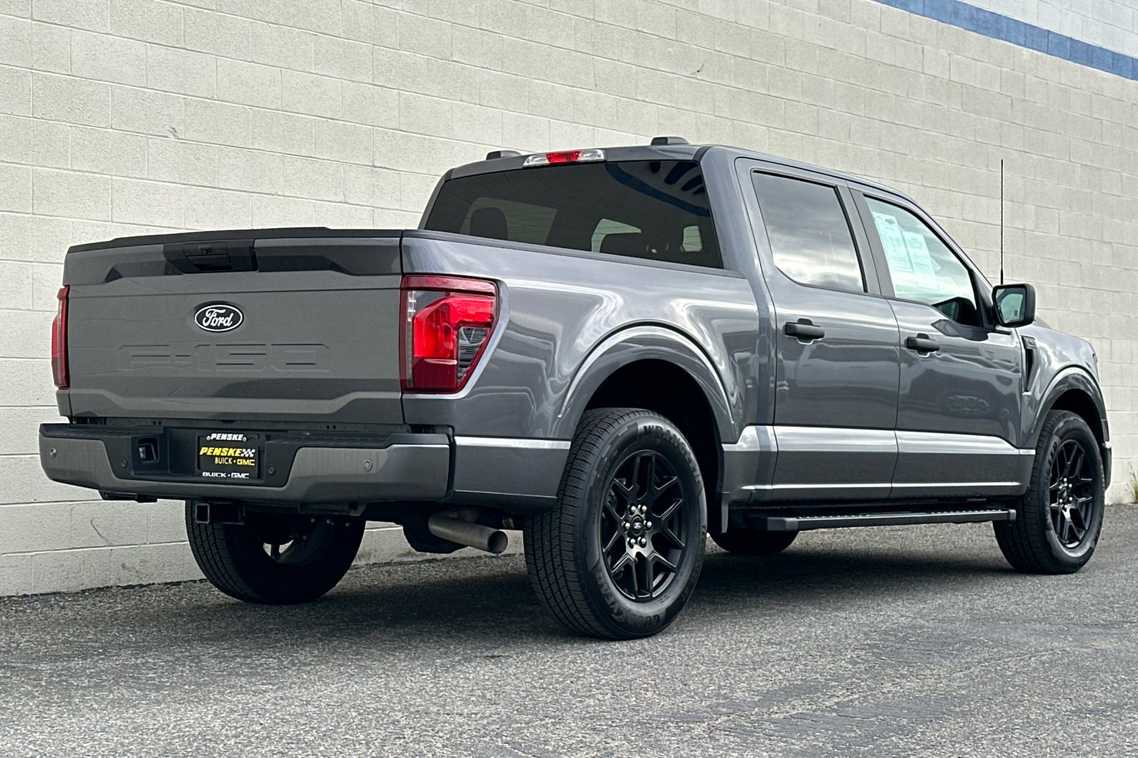 Used 2025 Ford F150 STX w/ STX Black Appearance Package RWD image 4