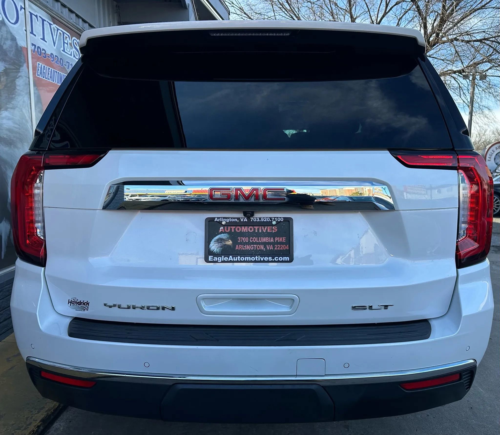 Used 2021 GMC Yukon SLT w/ SLT Luxury Plus Package image 4