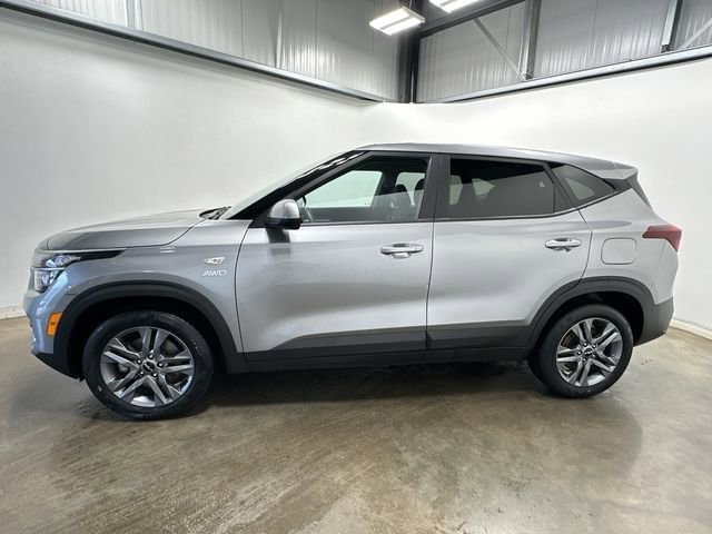 Used 2023 Kia Seltos LX AWD/4WD video 2