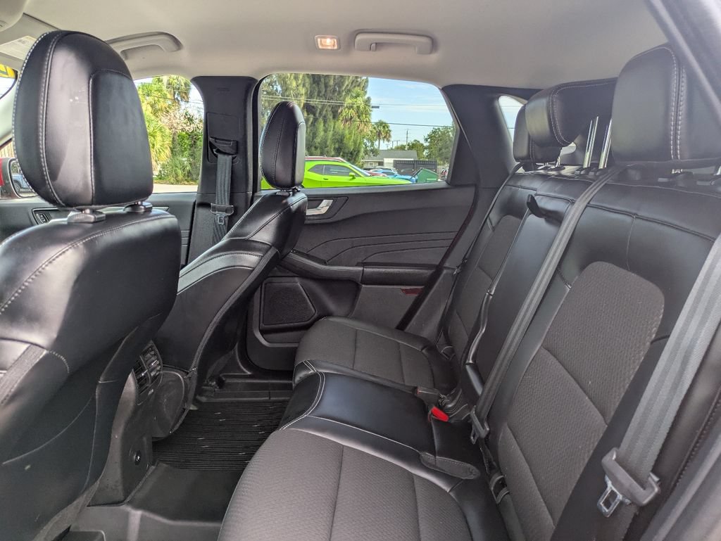 Certified 2023 Ford Escape SE FWD image 14