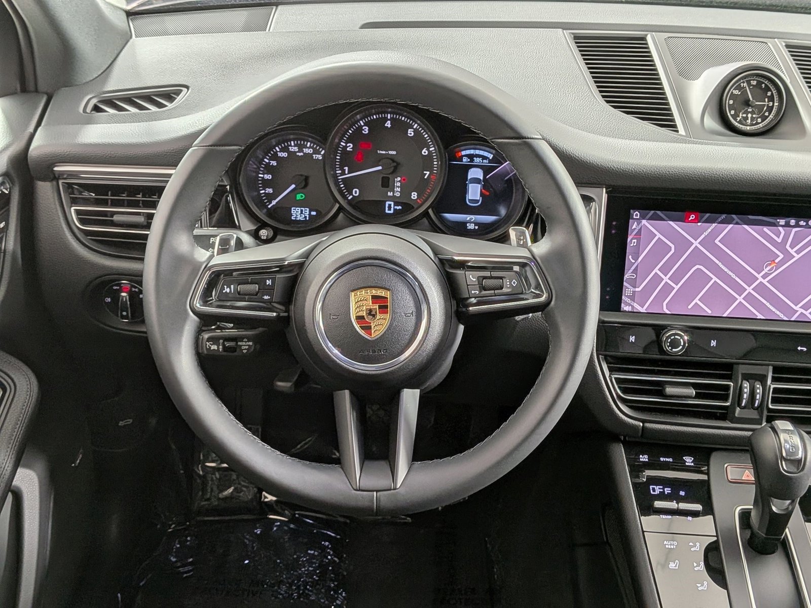 Certified 2025 Porsche Macan Turbo AWD/4WD image 14