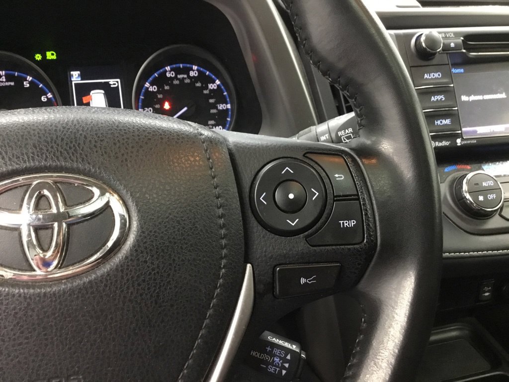 Used 2018 Toyota RAV4 XLE w/ Plus Extra Value Package AWD/4WD image 17
