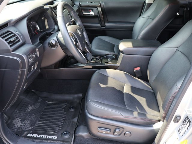 Used 2020 Toyota 4Runner TRD Off-Road Premium w/ Moonroof Package AWD/4WD image 21