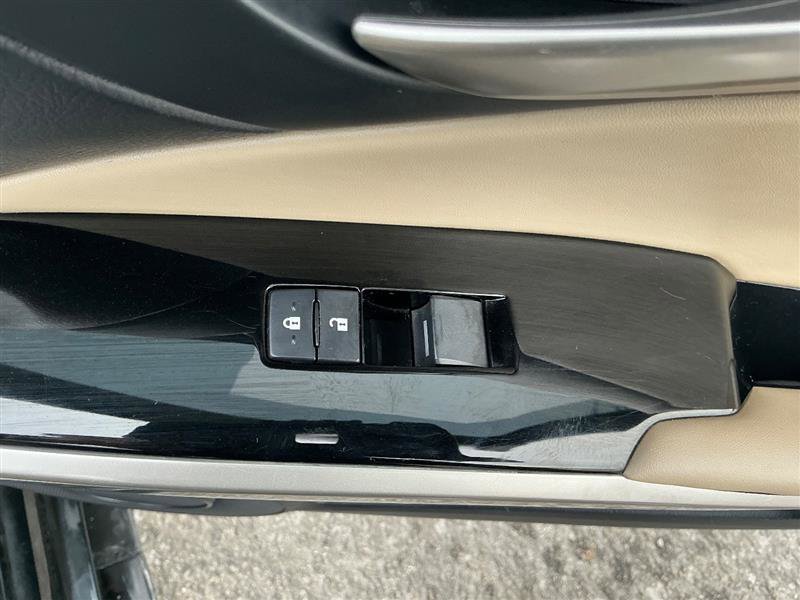 Used 2017 Lexus IS 300 AWD w/ Navigation System Package image 34