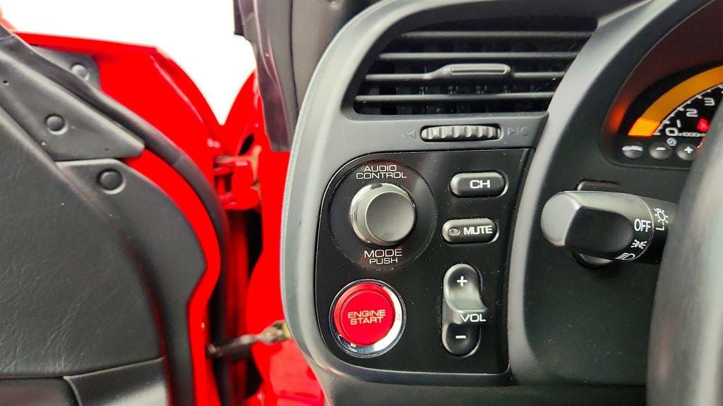 Used 2005 Honda S2000 image 17