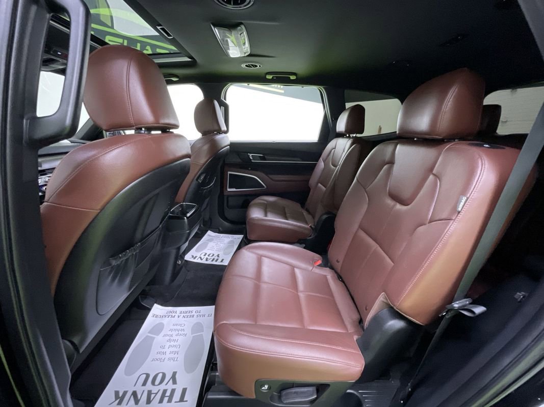 Used 2023 Kia Telluride EX w/ EX Captain's Chair Package image 26