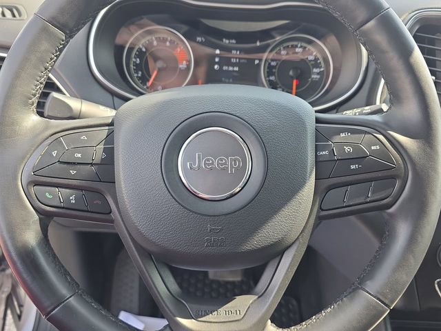 Used 2020 Jeep Cherokee Trailhawk w/ Cold Weather Group image 21