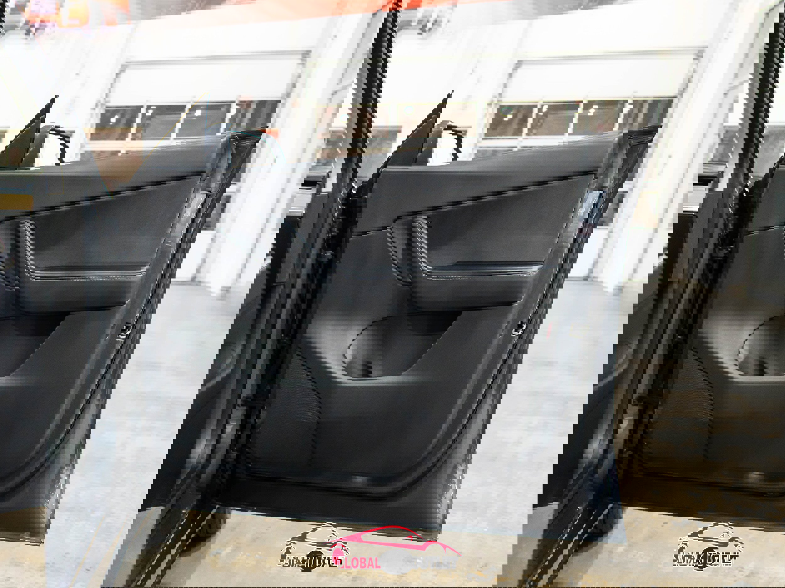 Used 2020 Tesla Model Y Long Range image 36