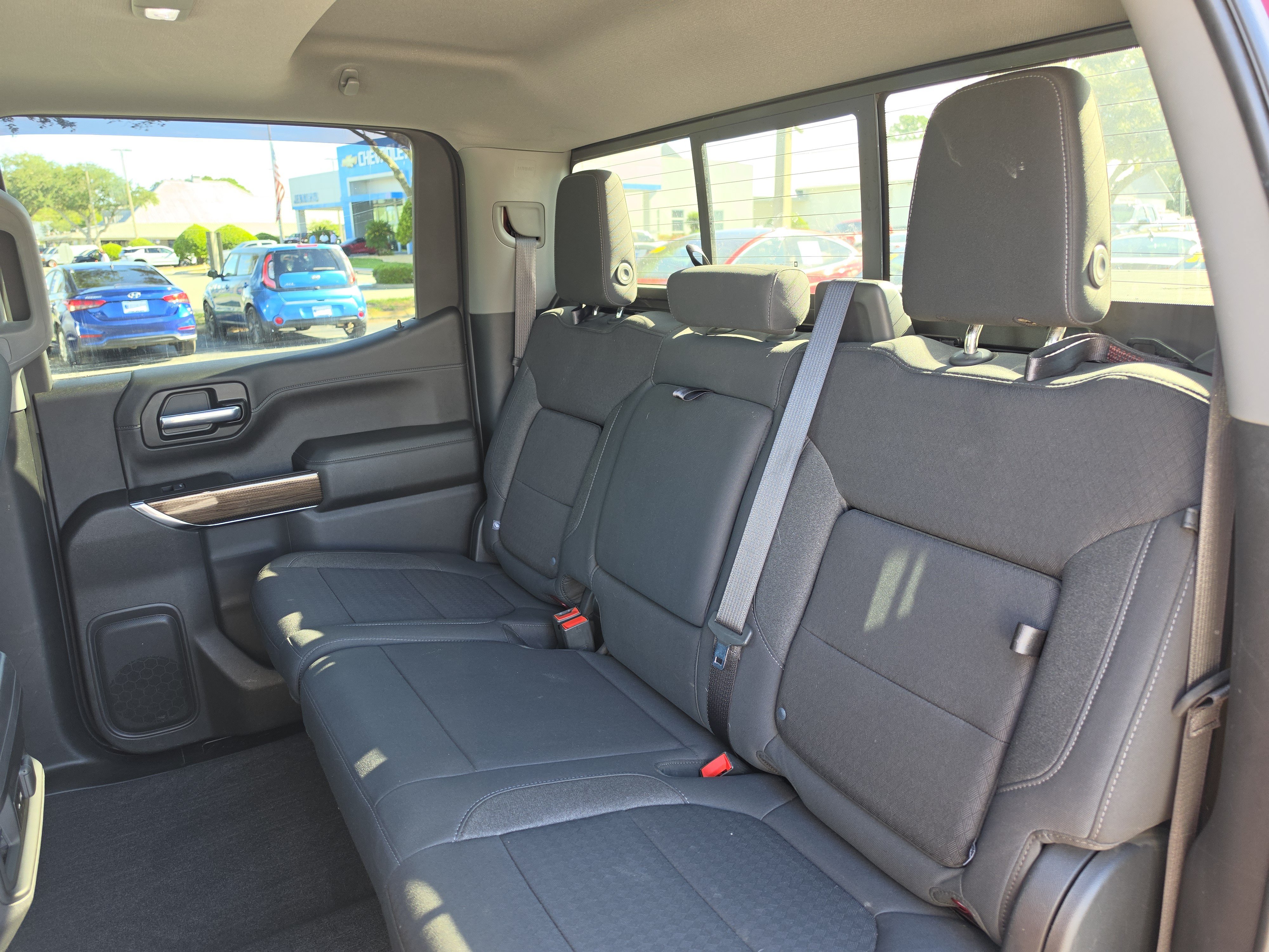 Used 2020 Chevrolet Silverado 1500 LT Trail Boss AWD/4WD image 23