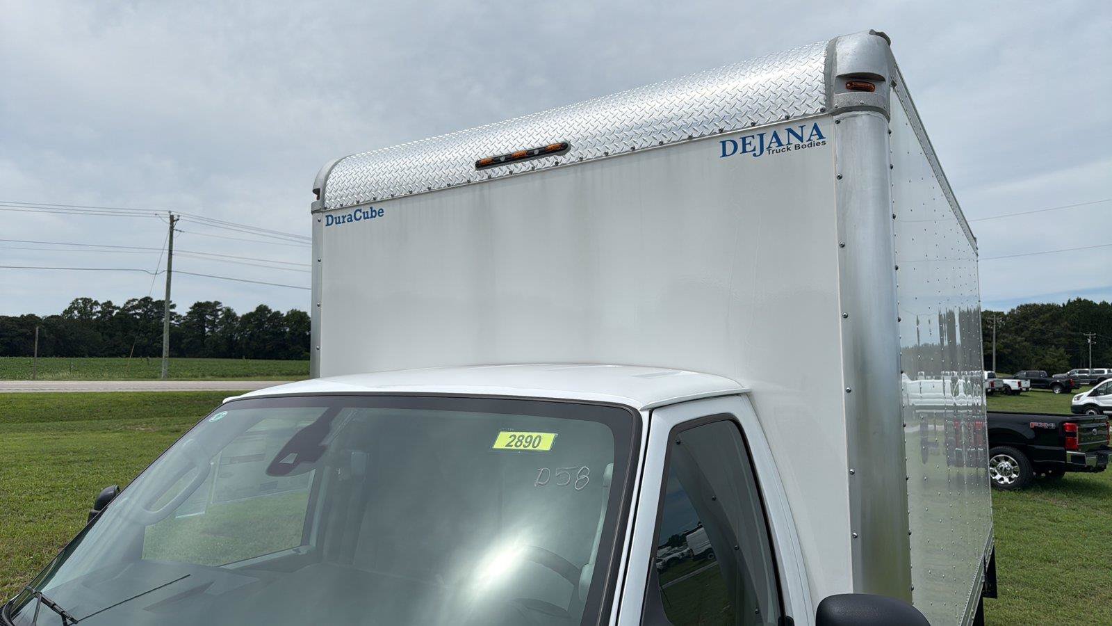 New 2027 Ford E-350 and Econoline 350 Super Duty w/ Power Equipment Group RWD image 10