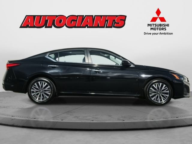 Used 2023 Nissan Altima 2.5 SV w/ SV Premium Package image 7
