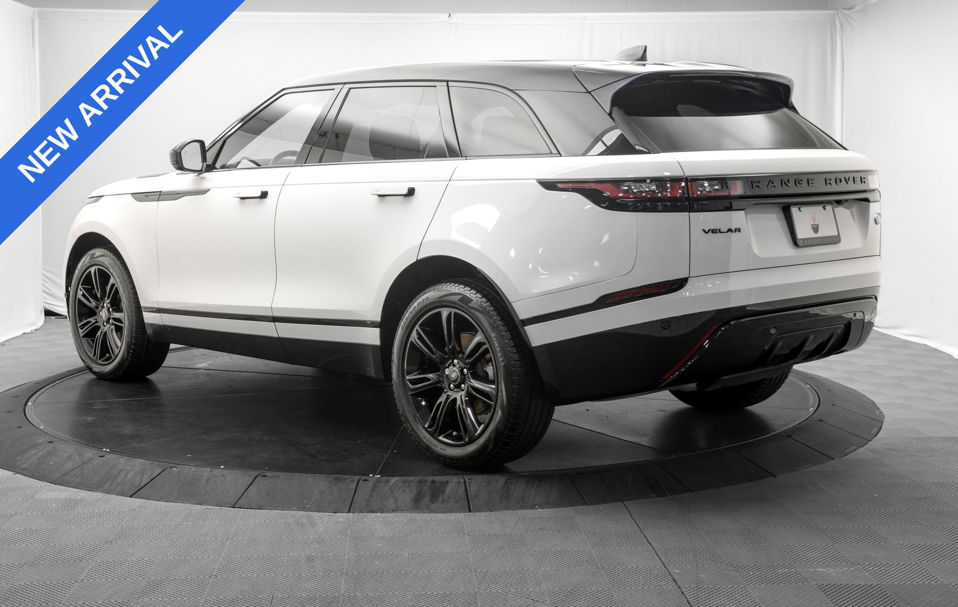 Used 2022 Land Rover Range Rover Velar R-Dynamic S AWD/4WD image 5