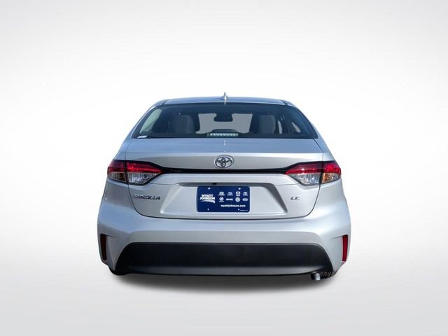 Used 2026 Toyota Corolla LE image 4