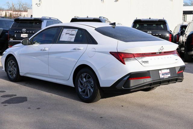 New 2026 Hyundai Elantra Blue image 5