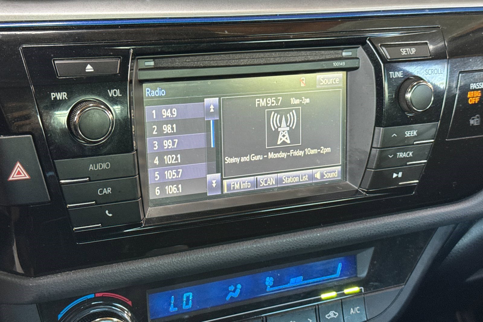 Used 2014 Toyota Corolla S FWD image 23