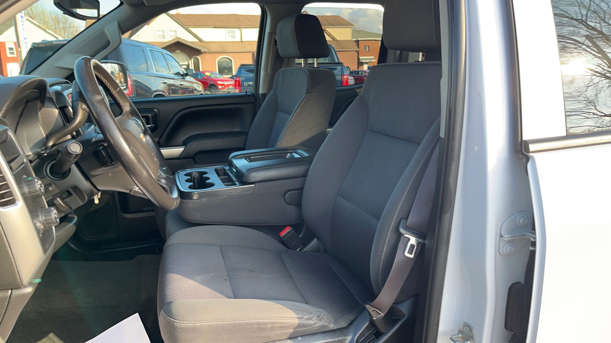Used 2017 Chevrolet Silverado 1500 LT w/ All Star Edition image 4