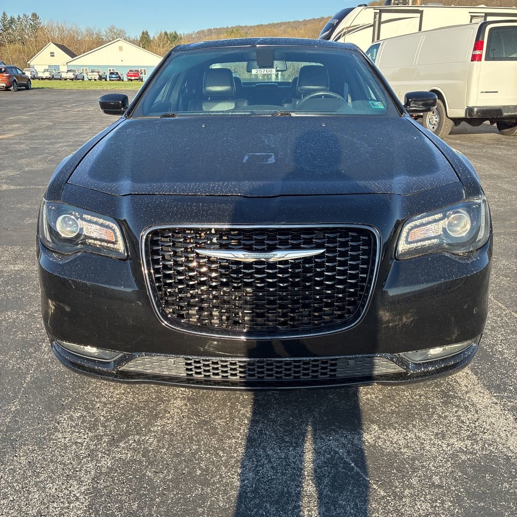 Used 2017 Chrysler 300 S w/ 300S Premium Group AWD/4WD image 8