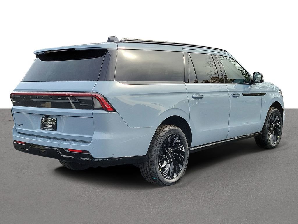 New 2025 Lincoln Navigator L Reserve w/ Jet Appearance Package image 4