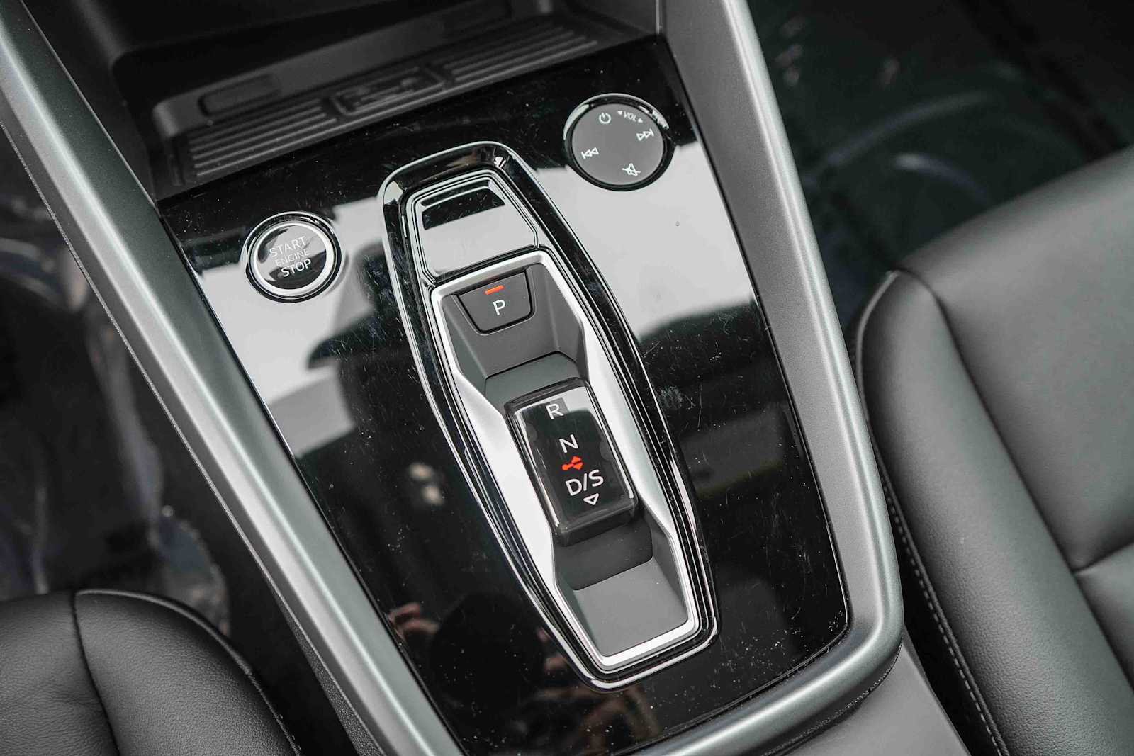 Used 2025 Audi A3 2.0T Premium w/ Black Optic Package image 27