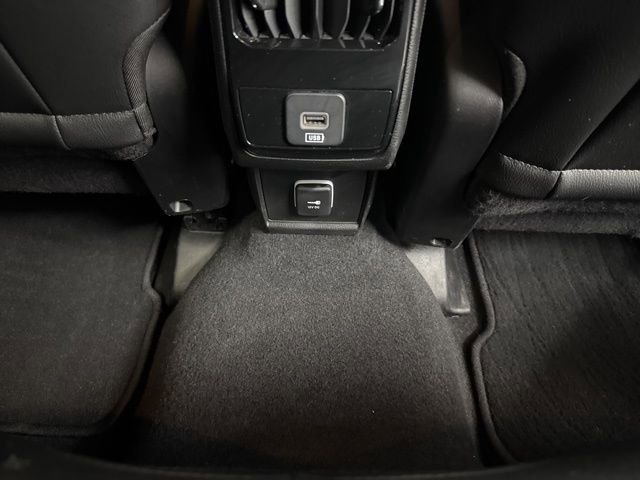 Used 2025 Jeep Compass Limited image 28