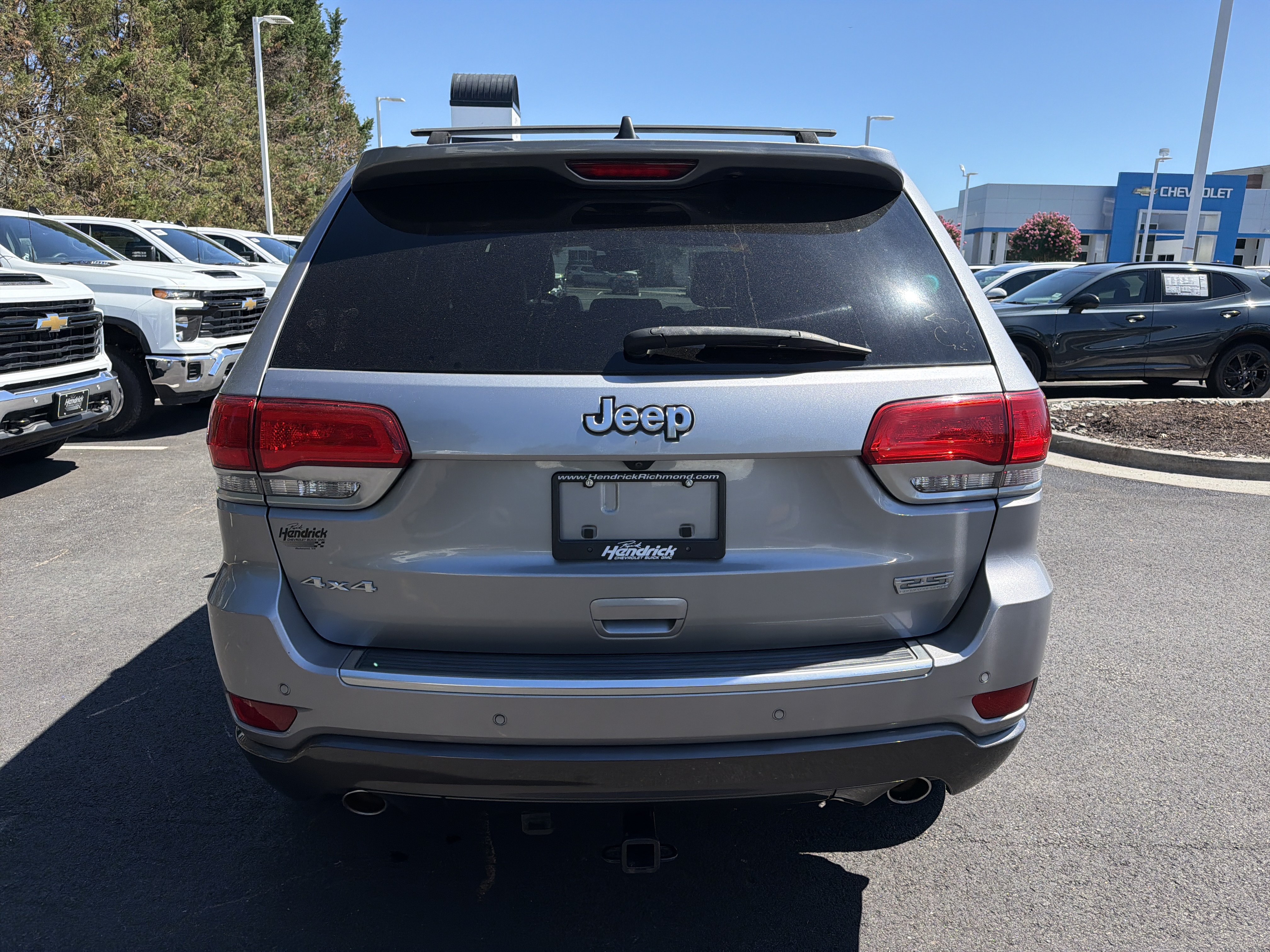 Used 2018 Jeep Grand Cherokee Limited AWD/4WD image 9