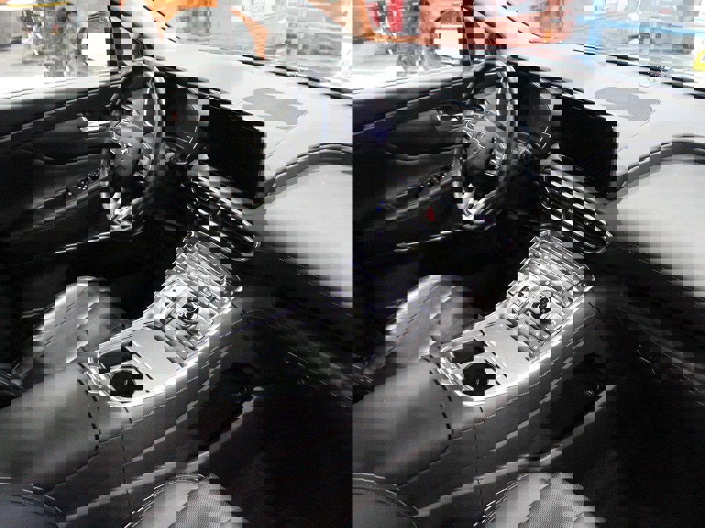 Used 2022 Hyundai Santa Fe Limited image 17