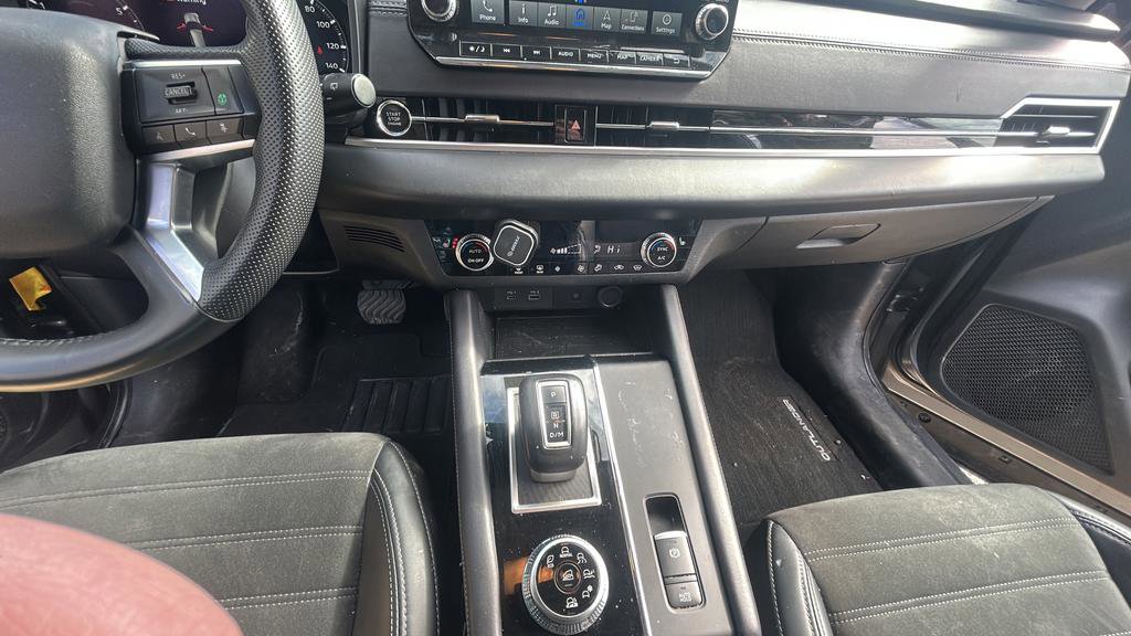 Used 2024 Mitsubishi Outlander SE image 23