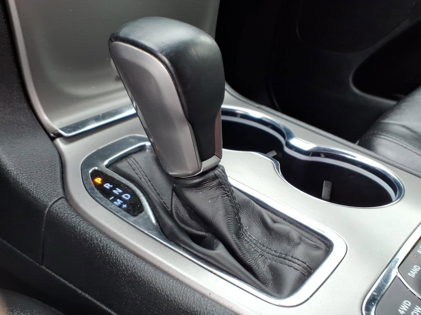 Used 2022 Jeep Grand Cherokee Limited AWD/4WD image 16