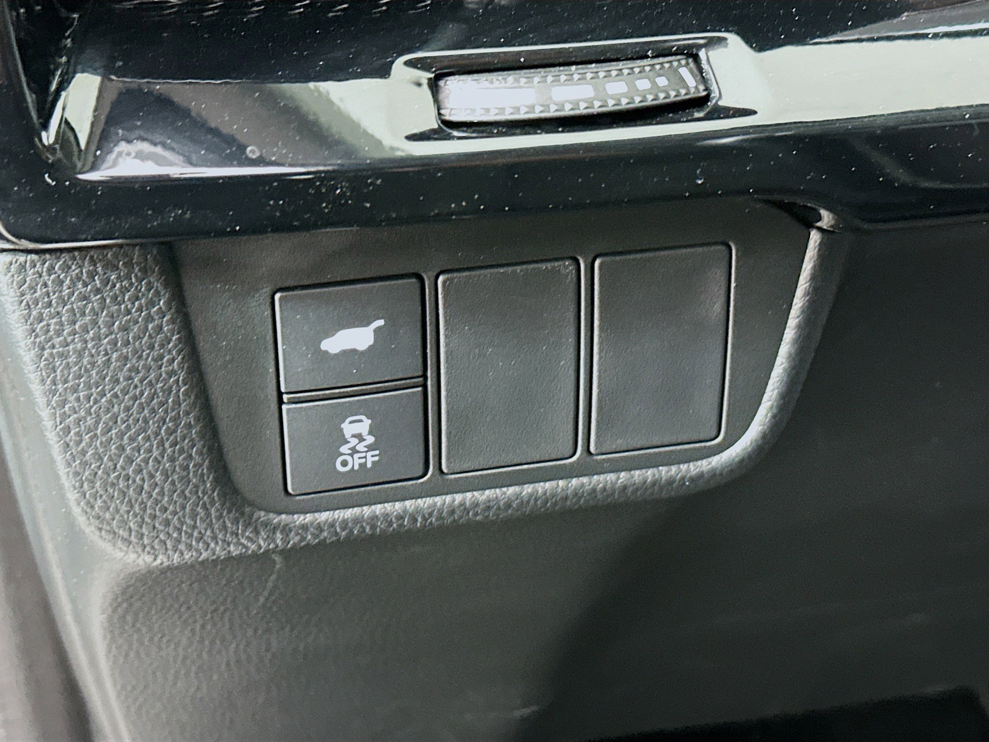 Used 2025 Honda CR-V EX-L image 17