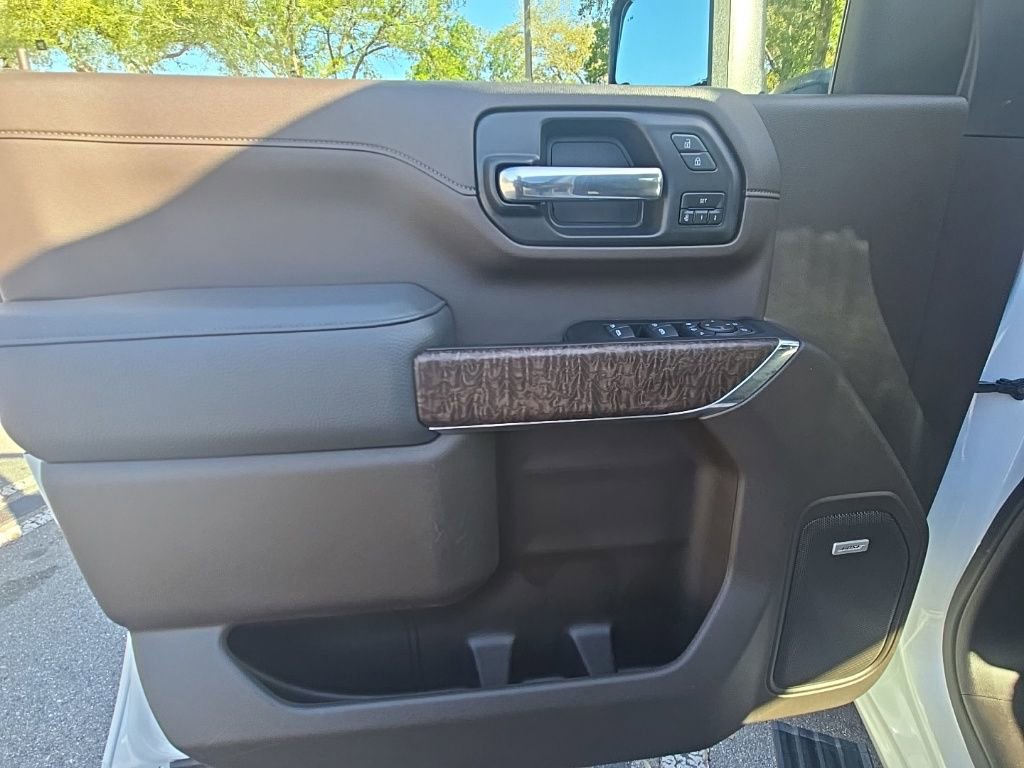 Used 2023 GMC Sierra 2500 Denali w/ Denali Ultimate Package image 19