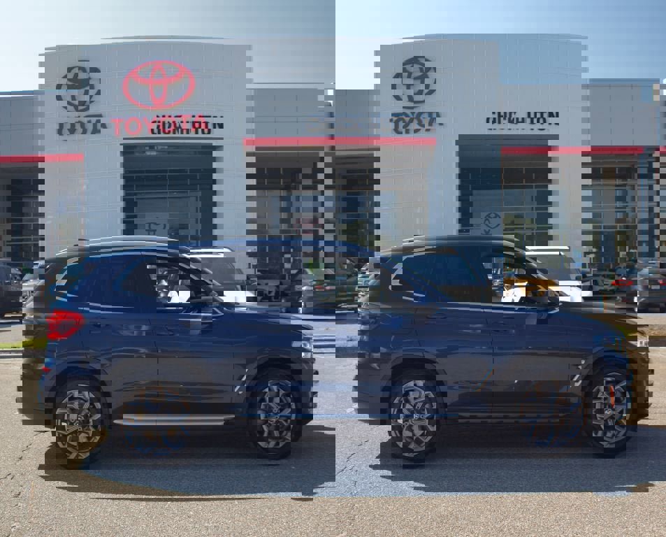 Used 2021 BMW X3 xDrive30i w/ Premium Package image 1