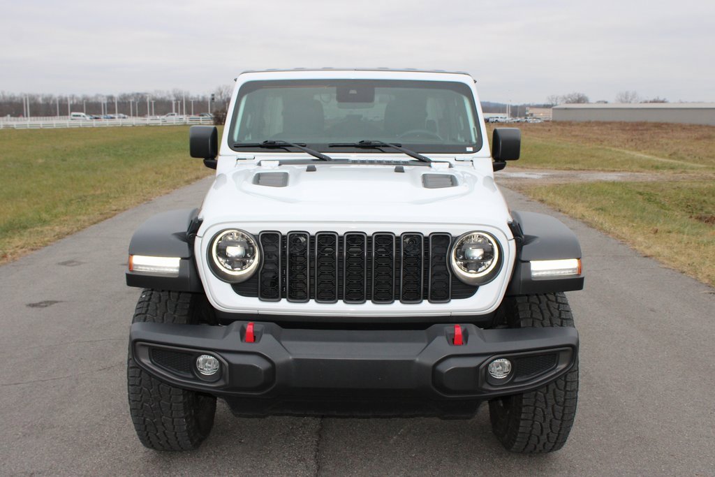 Used 2024 Jeep Wrangler Unlimited Rubicon image 2