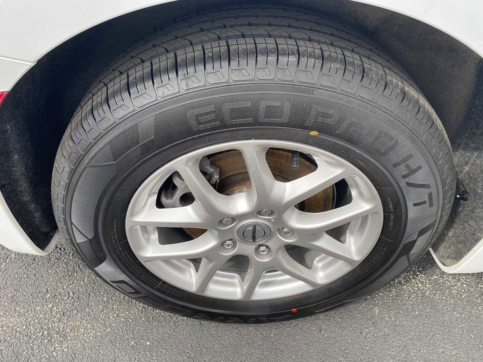 Used 2024 Chrysler Voyager LX image 45