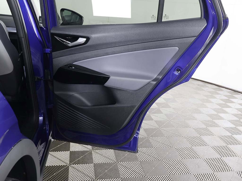 Used 2021 Volkswagen ID.4 Pro S image 27