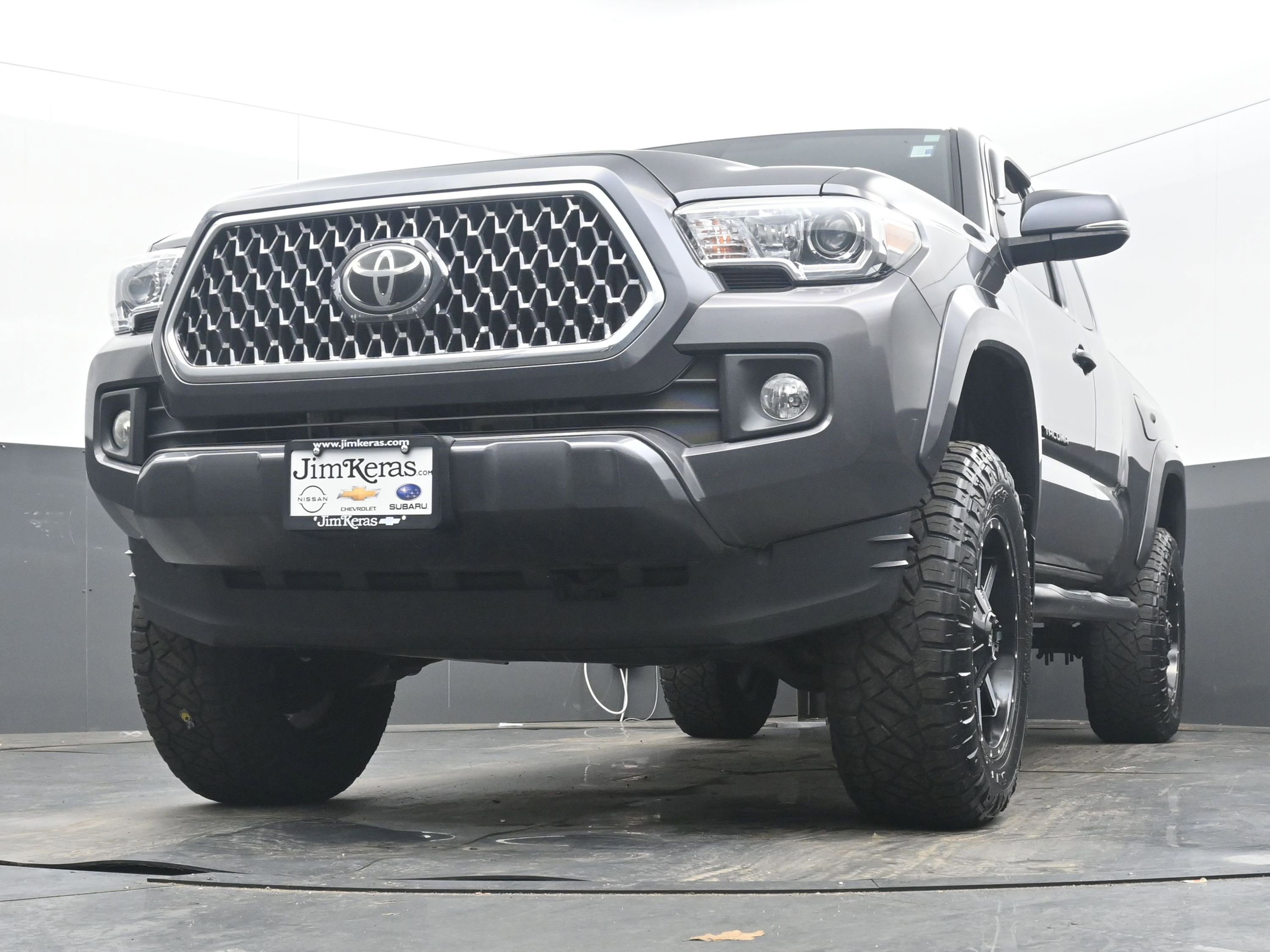 Used 2019 Toyota Tacoma TRD Sport w/ Technology Package image 20