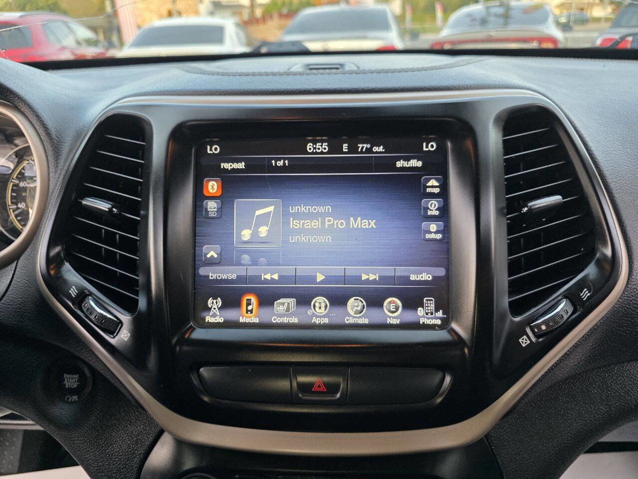 Used 2017 Jeep Cherokee Limited w/ Luxury Group image 18