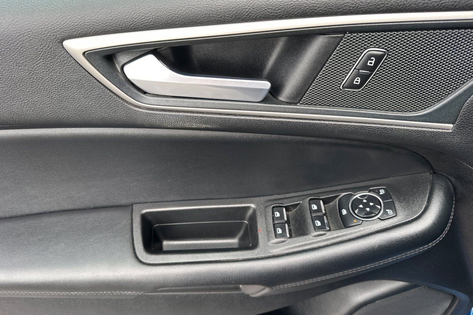 Certified 2024 Ford Edge SEL image 13