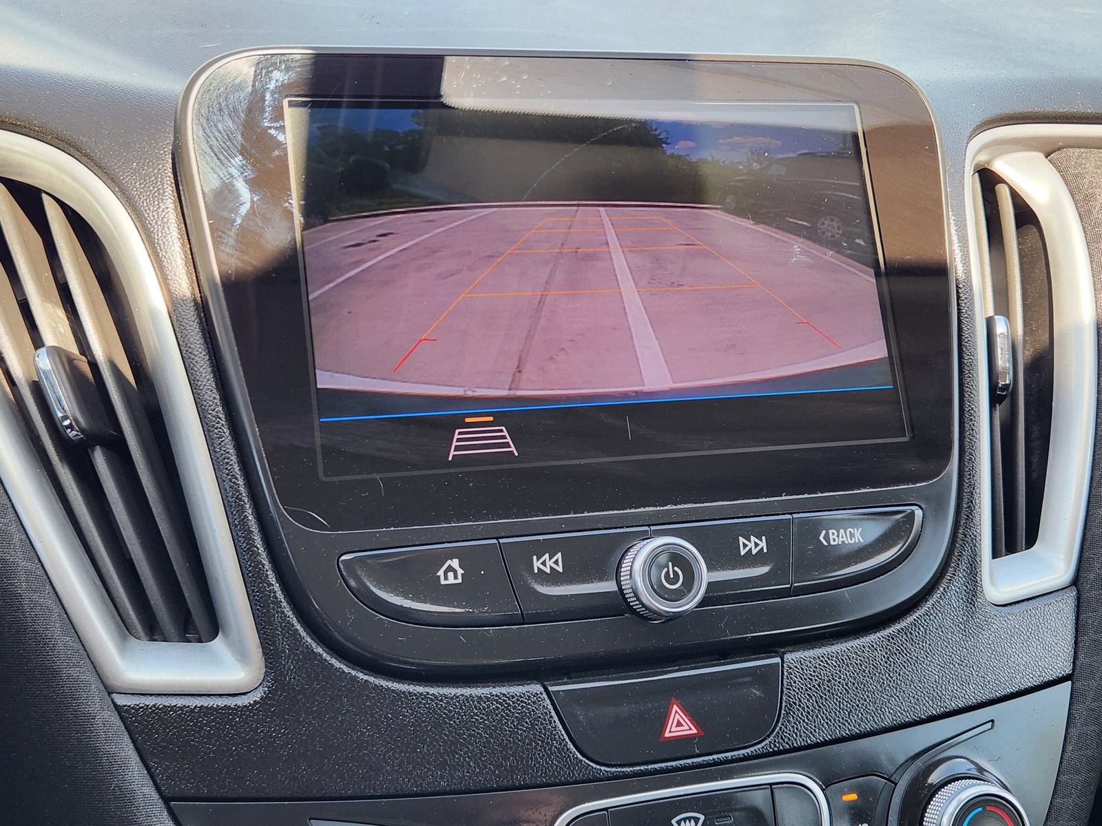 Used 2019 Chevrolet Malibu LS FWD image 19