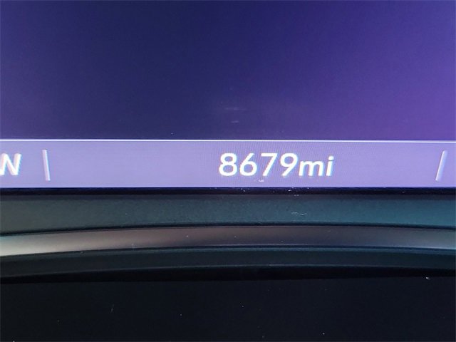 Used 2023 Chevrolet Traverse LT image 11