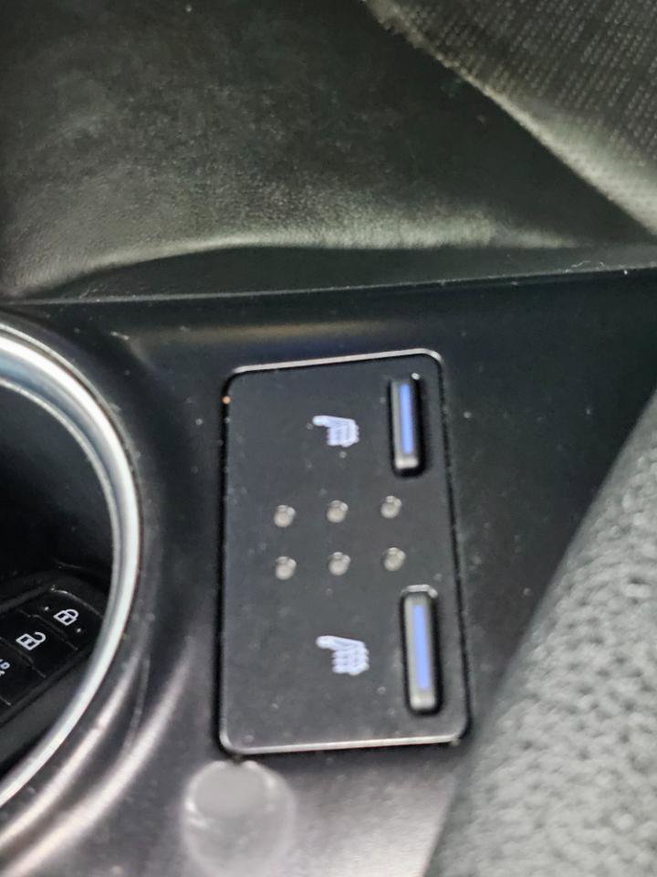 Used 2020 Toyota Camry XSE image 46