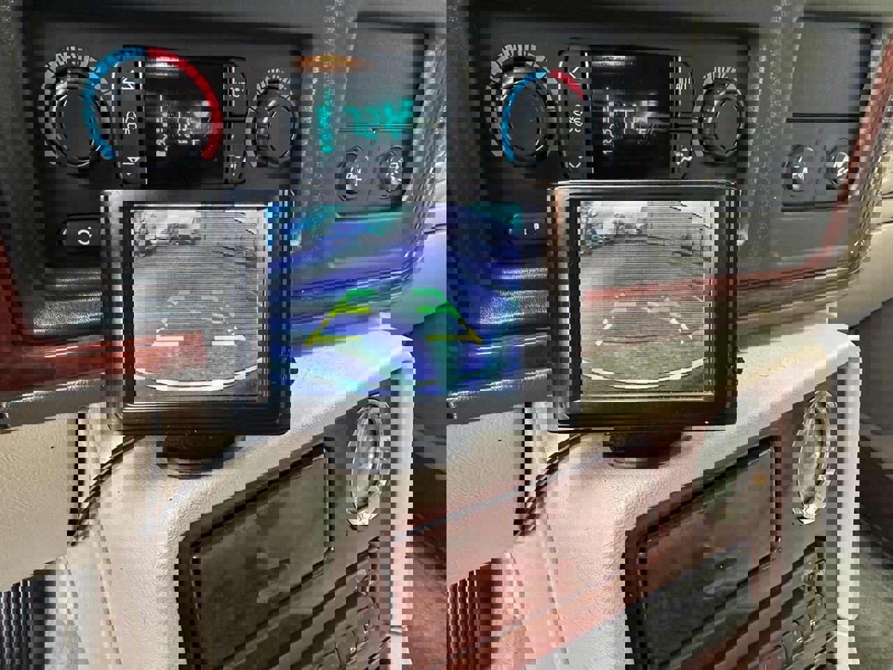 Used 2005 Cadillac Escalade AWD image 26