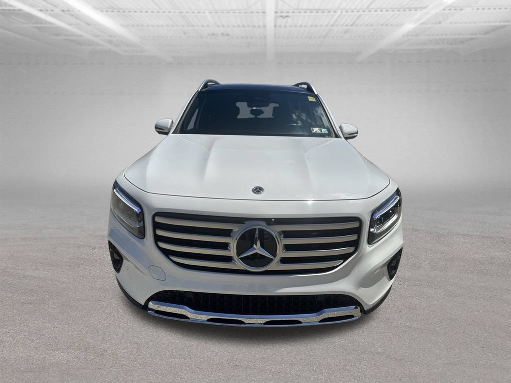 Used 2026 Mercedes-Benz GLB 250 4MATIC image 8