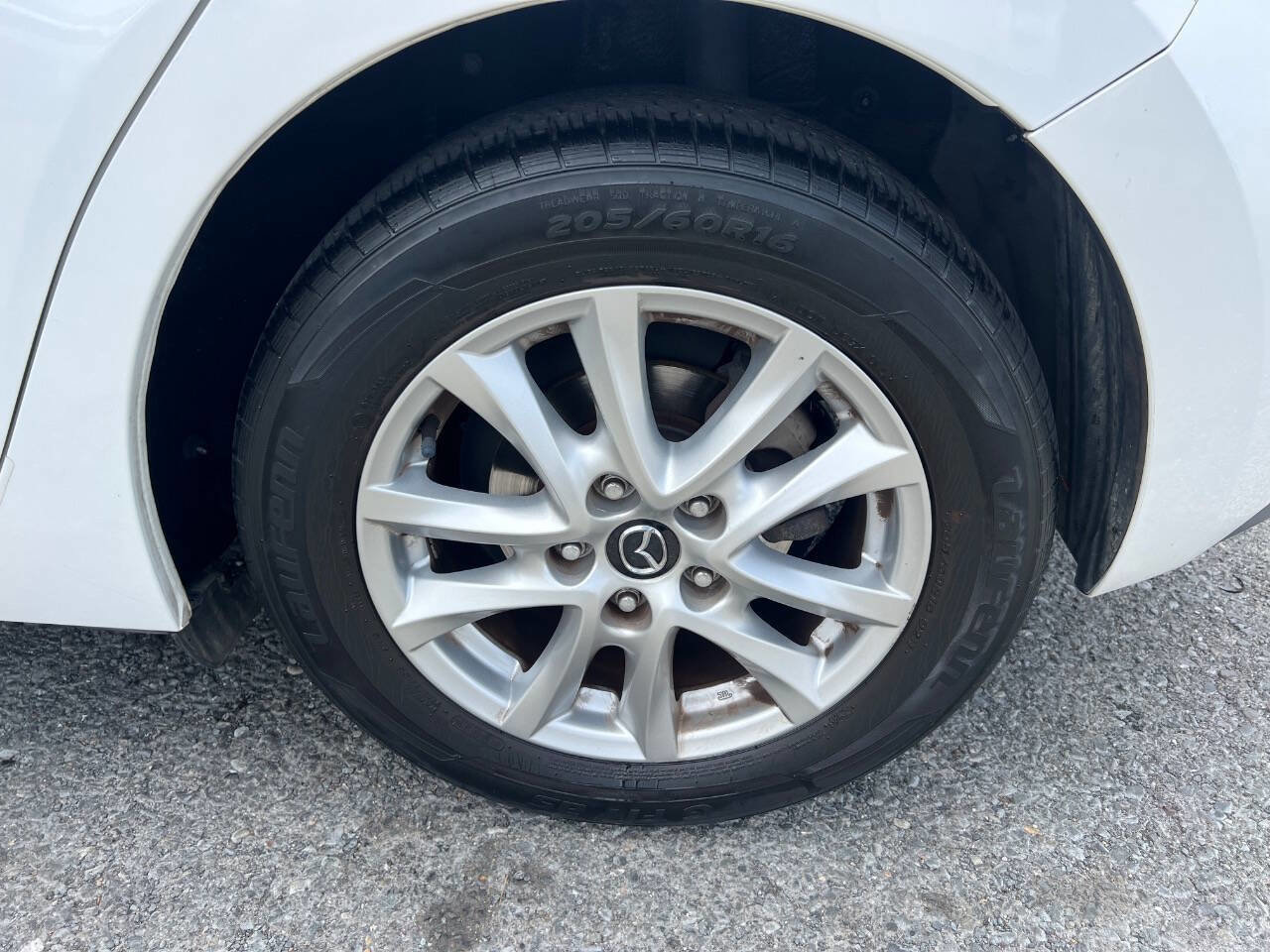 Used 2016 MAZDA MAZDA3 i Touring FWD image 24